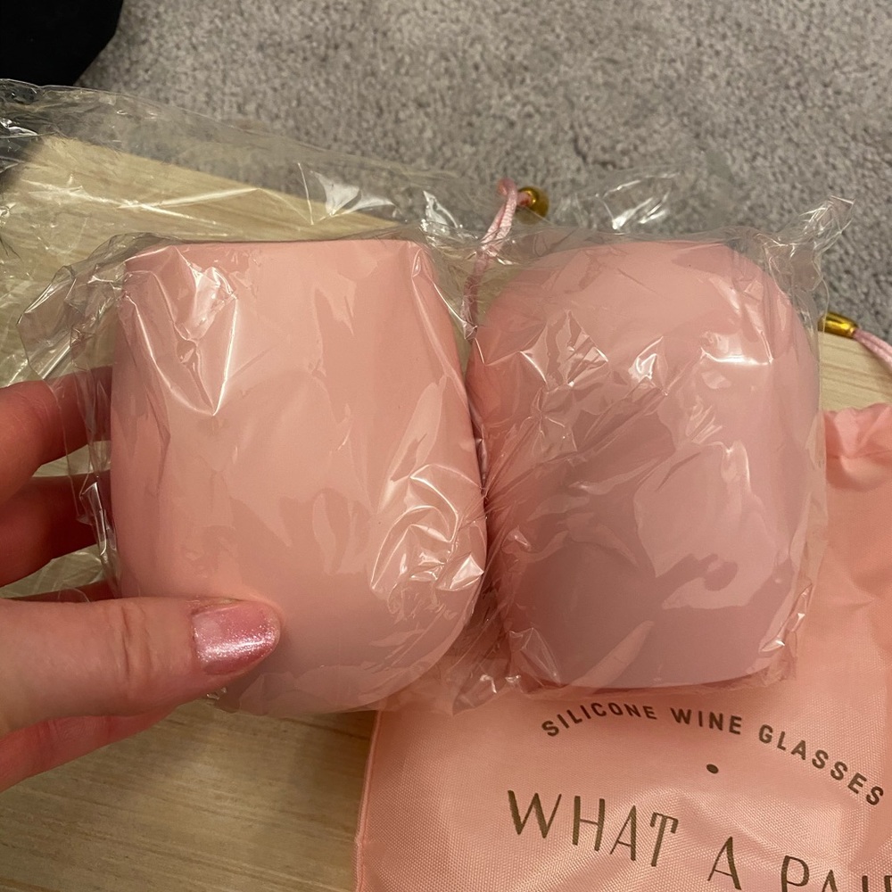Odeme What A Pair - two silicone wine glasses